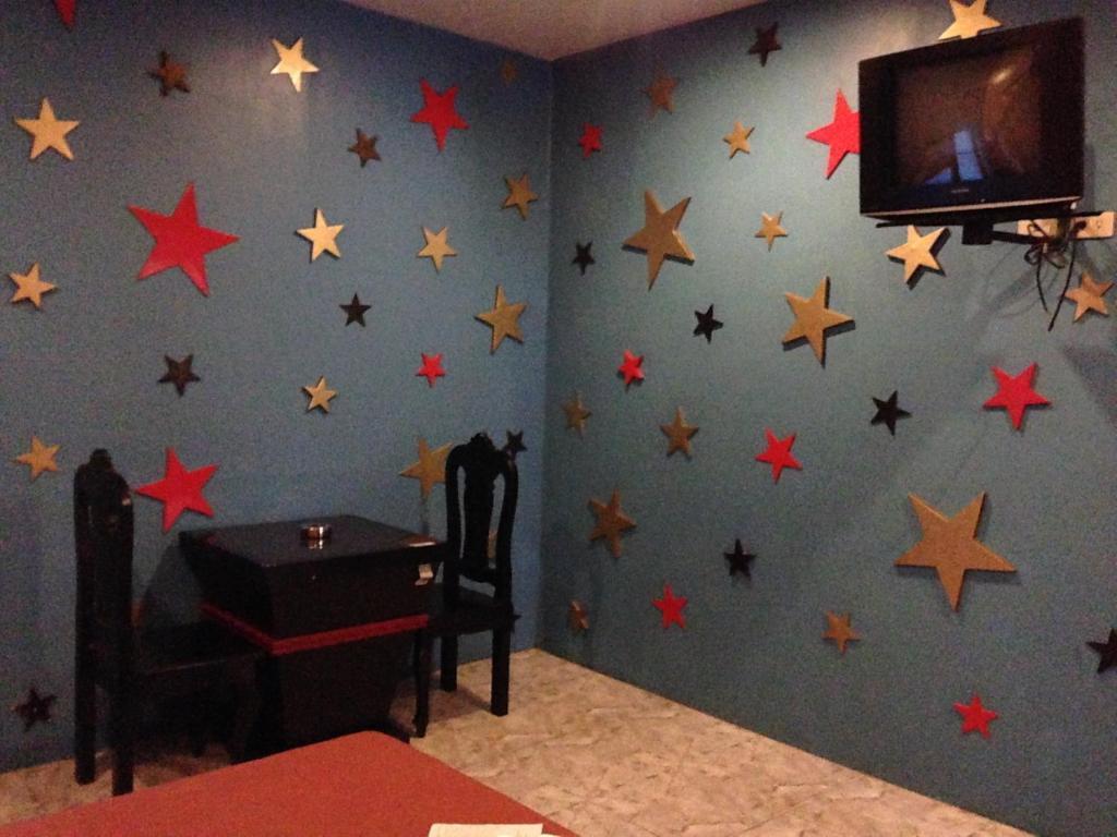 Hollywood Drive-In Hotel Baguio City Екстериор снимка