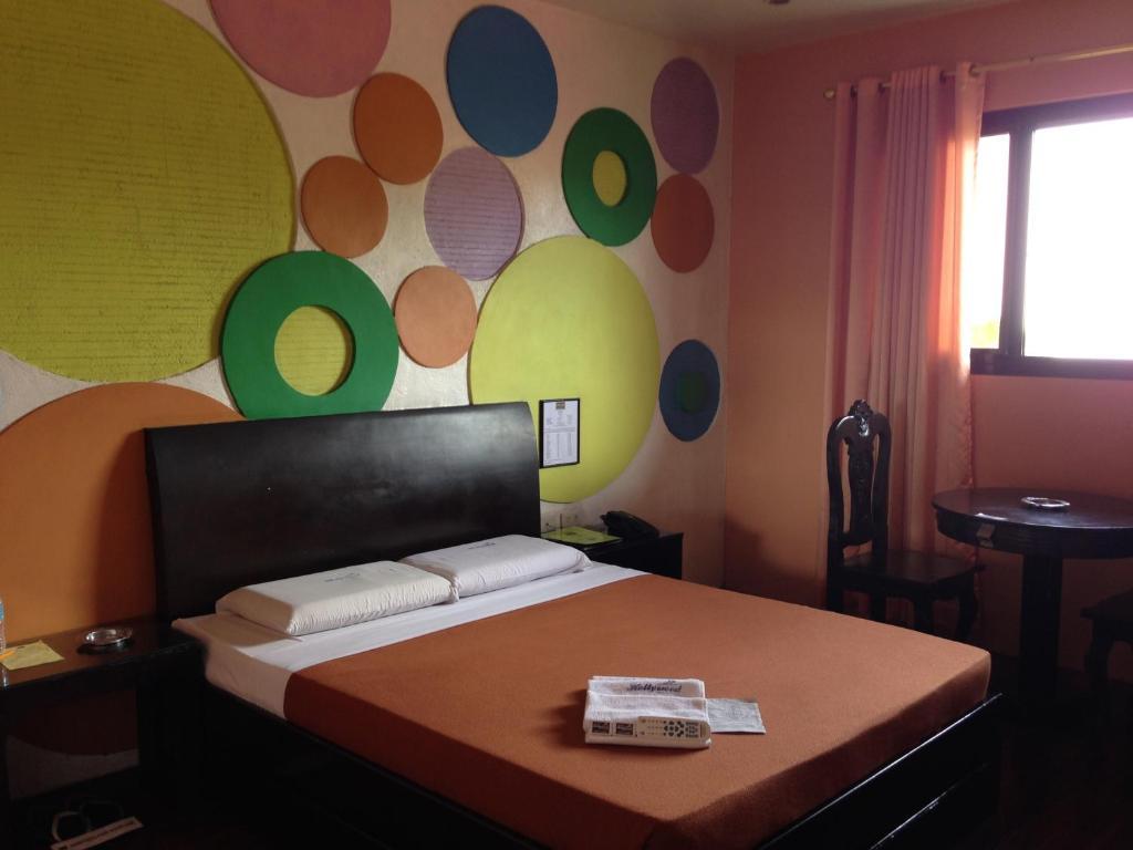 Hollywood Drive-In Hotel Baguio City Екстериор снимка