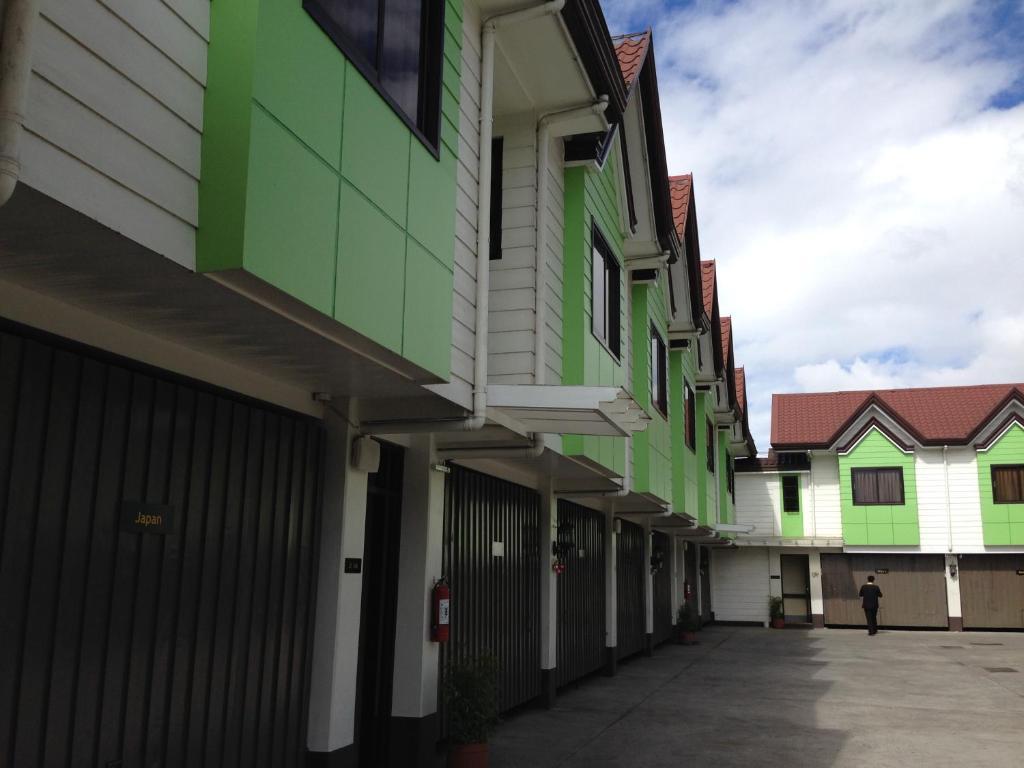 Hollywood Drive-In Hotel Baguio City Екстериор снимка