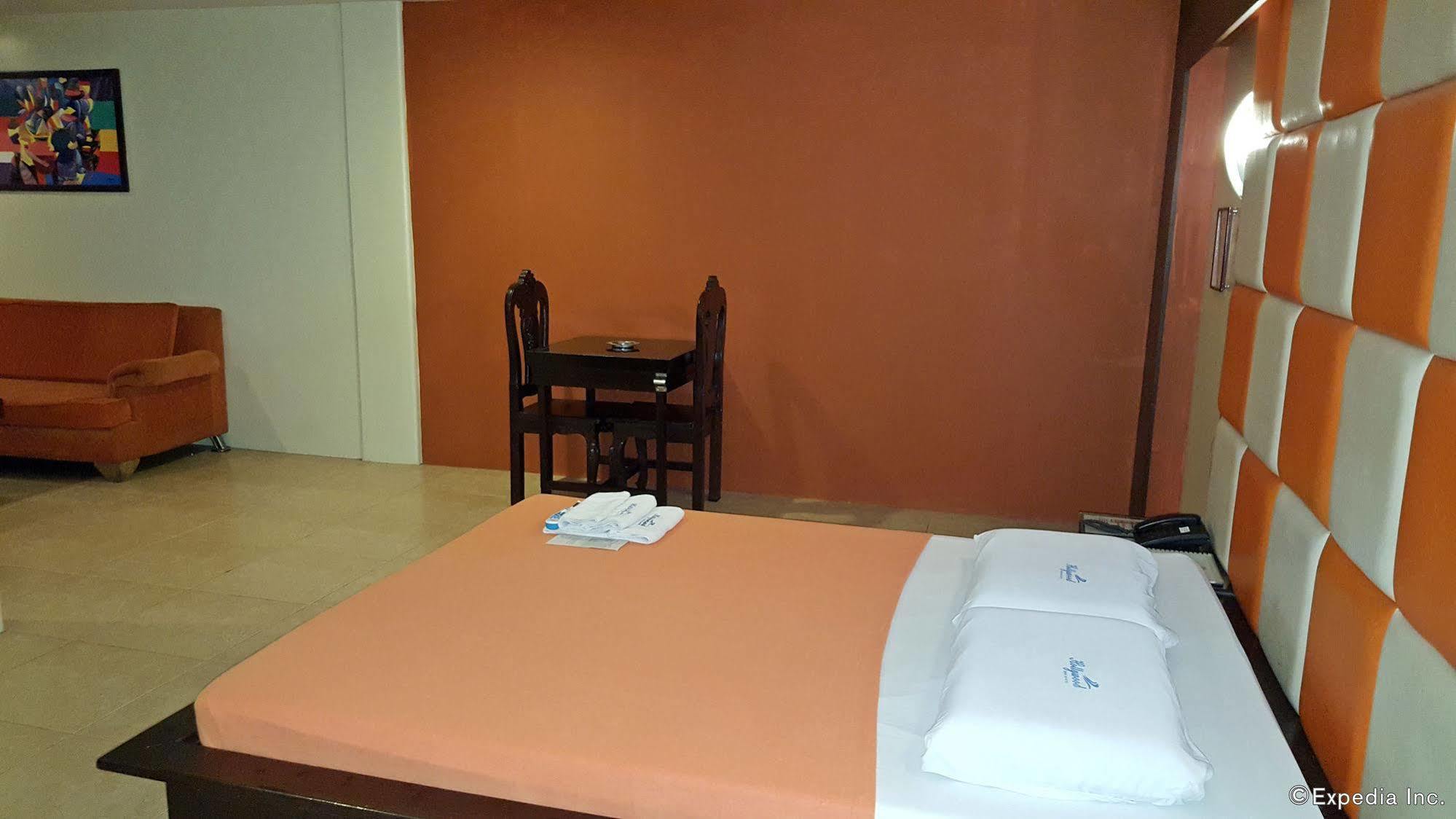 Hollywood Drive-In Hotel Baguio City Екстериор снимка